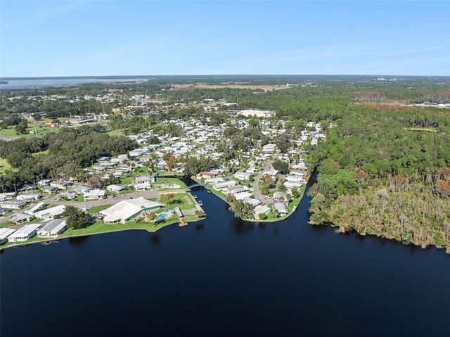 120 BREEZY POINT, Eustis, FL 32726