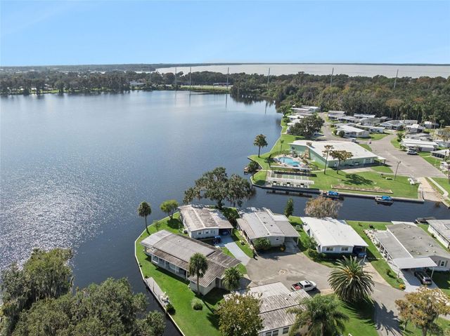 120 BREEZY POINT, Eustis, FL 32726