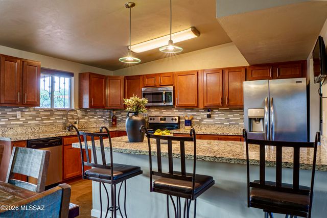 3022 S Oberon Road, Tucson, AZ 85713