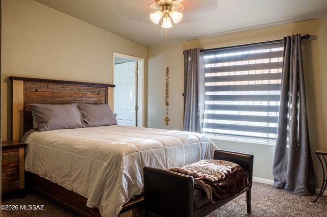 3022 S Oberon Road, Tucson, AZ 85713