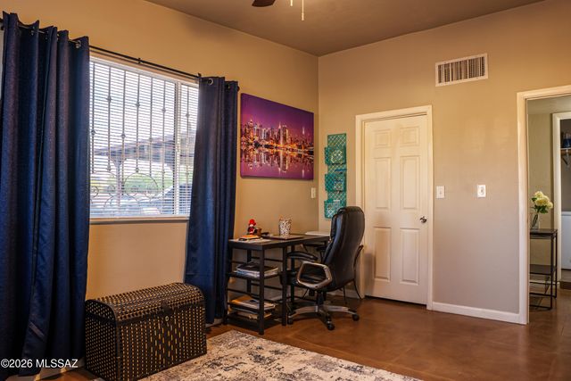 3022 S Oberon Road, Tucson, AZ 85713