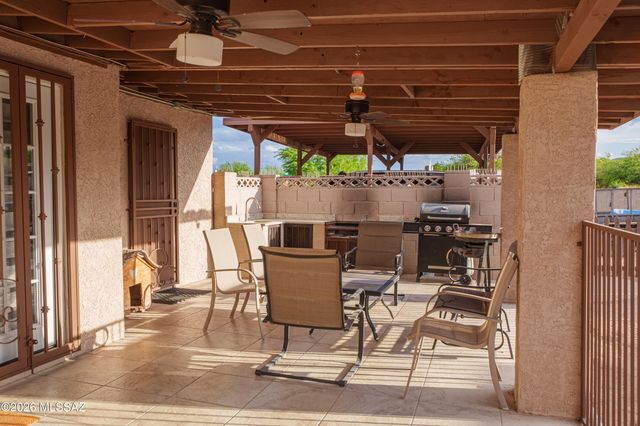 3022 S Oberon Road, Tucson, AZ 85713