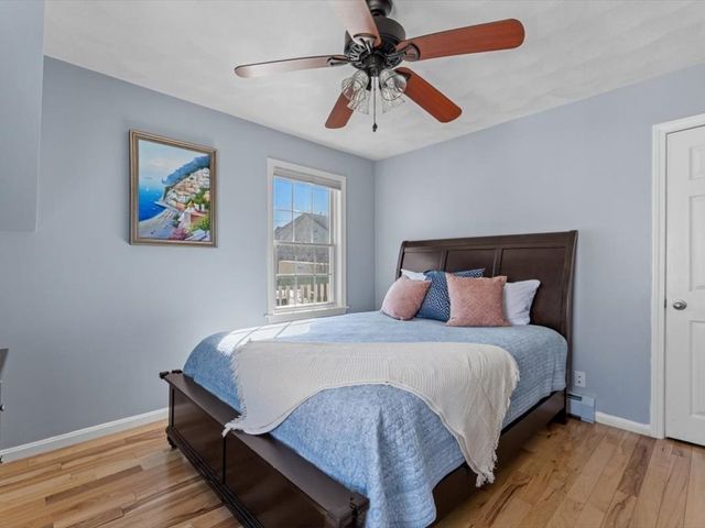 129A Wilson Rd, Nahant, MA 01908