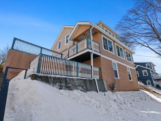 129A Wilson Rd, Nahant, MA 01908