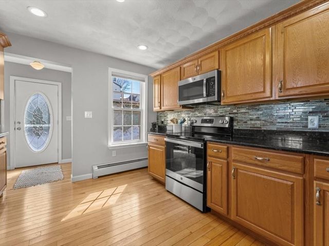 129A Wilson Rd, Nahant, MA 01908