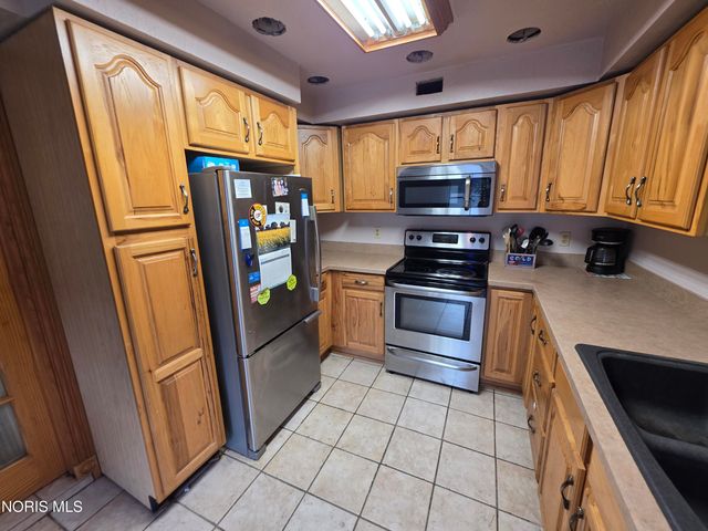 2911 Wilford Drive, Toledo, OH 43615