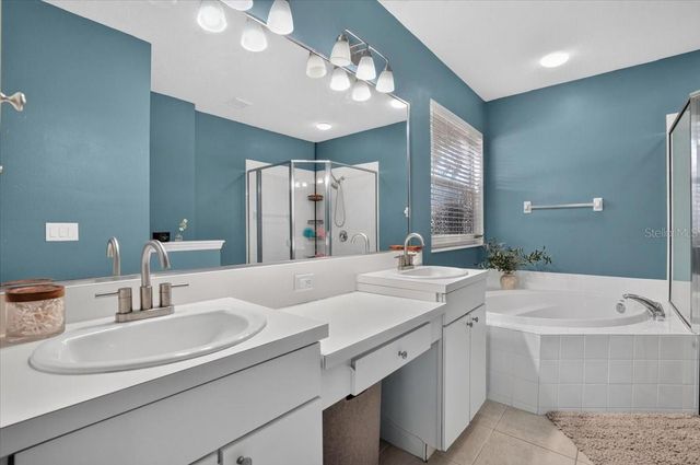 339 HERITAGE ISLES WAY, Bradenton, FL 34212
