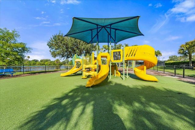 339 HERITAGE ISLES WAY, Bradenton, FL 34212
