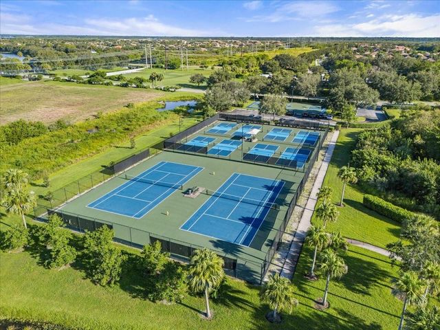 339 HERITAGE ISLES WAY, Bradenton, FL 34212