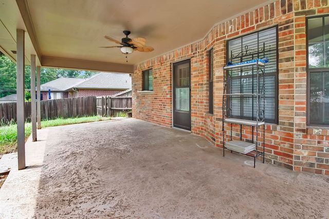 224 Goodnight Trl, Longview, TX 75604