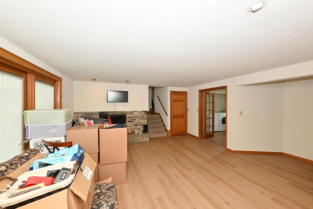 W154N8105 Elm LANE, Menomonee Falls, WI 53051