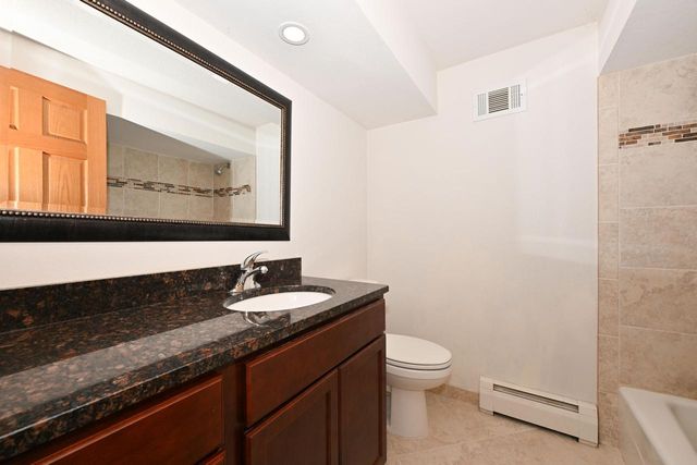 W154N8105 Elm LANE, Menomonee Falls, WI 53051