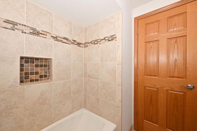W154N8105 Elm LANE, Menomonee Falls, WI 53051