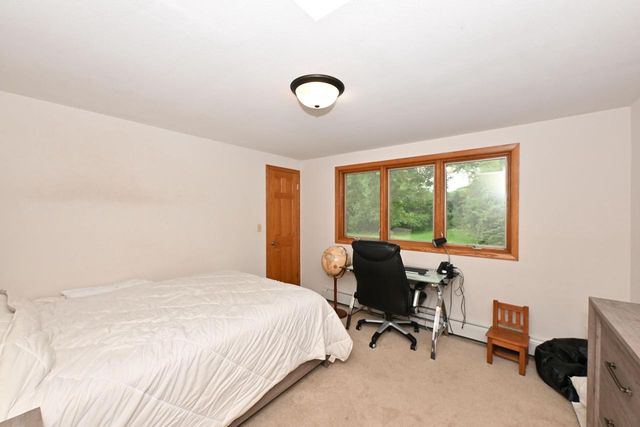 W154N8105 Elm LANE, Menomonee Falls, WI 53051