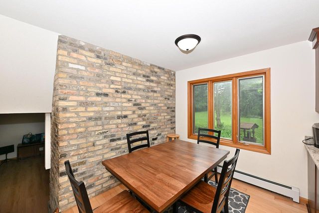 W154N8105 Elm LANE, Menomonee Falls, WI 53051