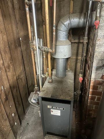 73 Linden, New Bedford, MA 02740