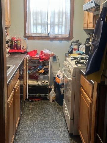 73 Linden, New Bedford, MA 02740