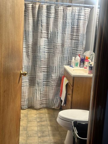 73 Linden, New Bedford, MA 02740