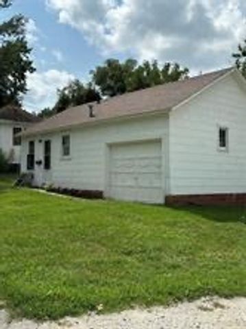 402 N Jarvis Street, Creston, IA 50801