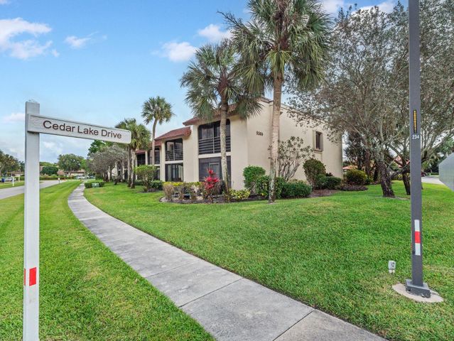 5306 Cedar Lake Drive 203, Boynton Beach, FL 33437