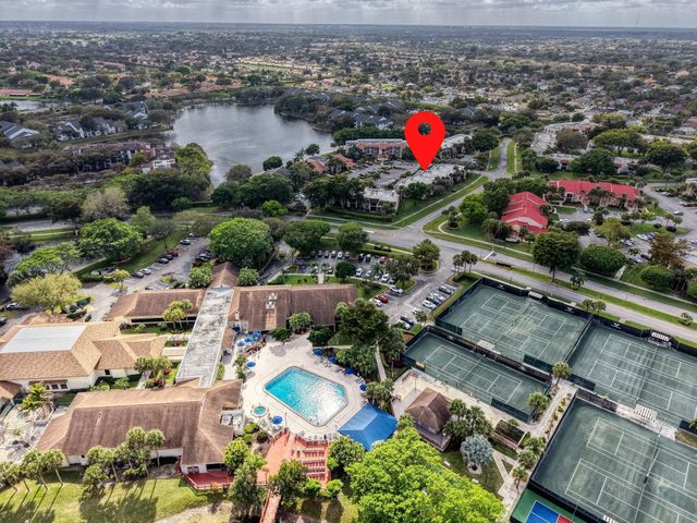 5306 Cedar Lake Drive 203, Boynton Beach, FL 33437