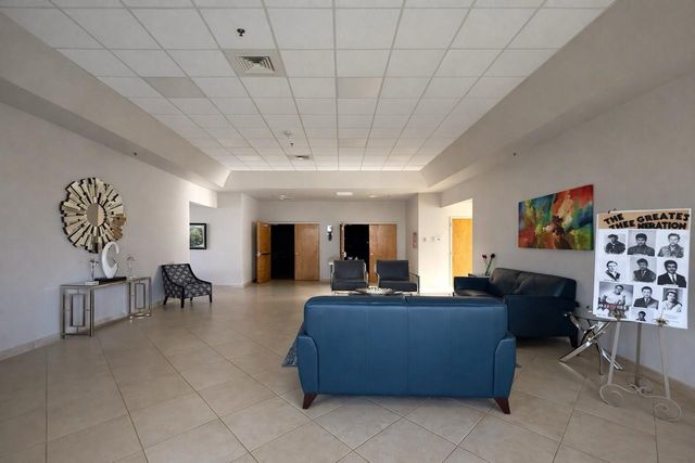 5306 Cedar Lake Drive 203, Boynton Beach, FL 33437