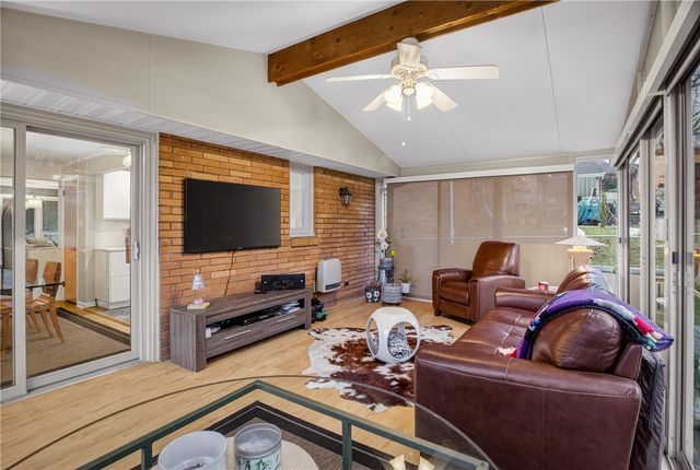 821 Bethany Dr, Mt Lebanon, PA 15243