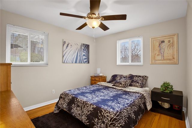 821 Bethany Dr, Mt Lebanon, PA 15243