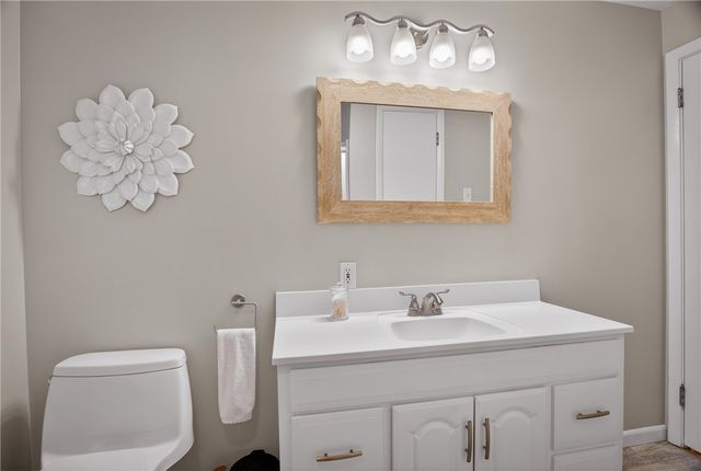 821 Bethany Dr, Mt Lebanon, PA 15243