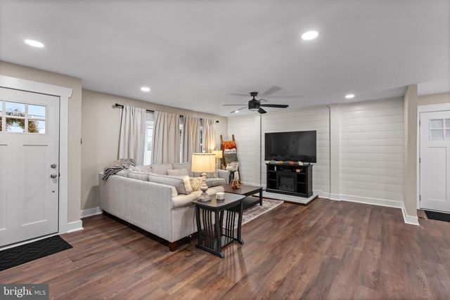 141 FRIES MILL RD, Franklinville, NJ 08322