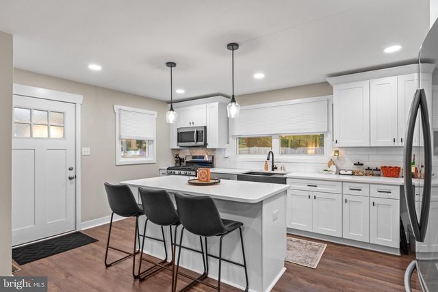 141 FRIES MILL RD, Franklinville, NJ 08322