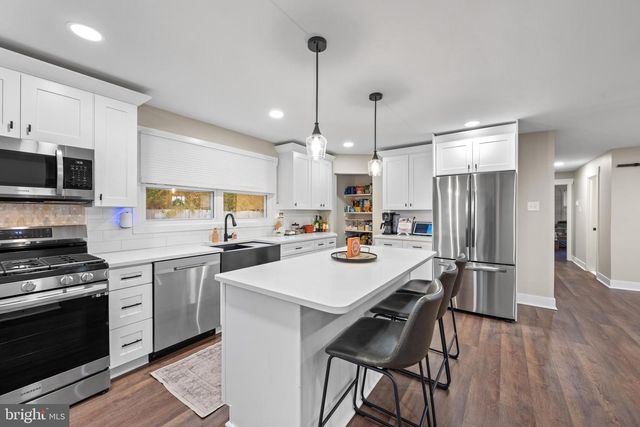 141 FRIES MILL RD, Franklinville, NJ 08322