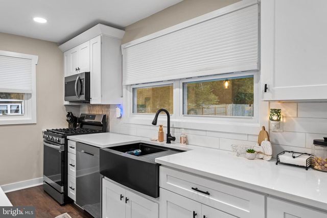 141 FRIES MILL RD, Franklinville, NJ 08322