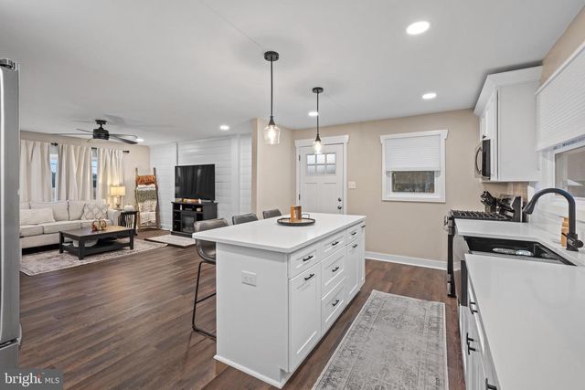 141 FRIES MILL RD, Franklinville, NJ 08322