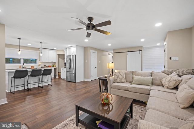 141 FRIES MILL RD, Franklinville, NJ 08322