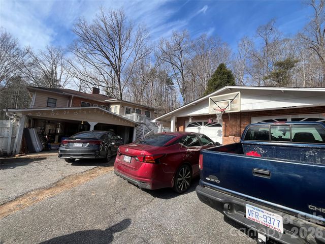 31 Walker Road, Columbus, NC 28722