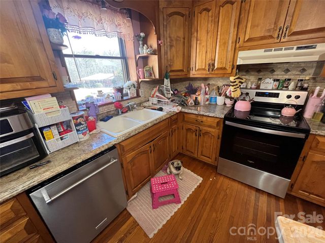 31 Walker Road, Columbus, NC 28722