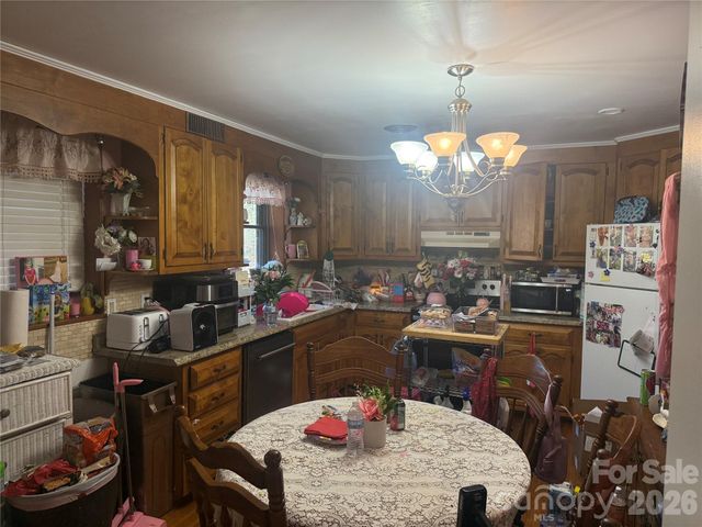 31 Walker Road, Columbus, NC 28722