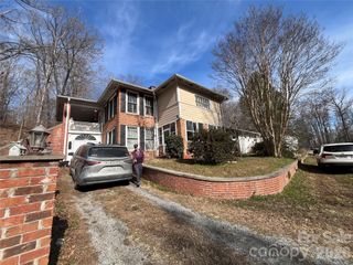 31 Walker Road, Columbus, NC 28722