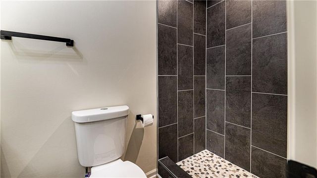 16900 E 49th Terrace S, Independence, MO 64055