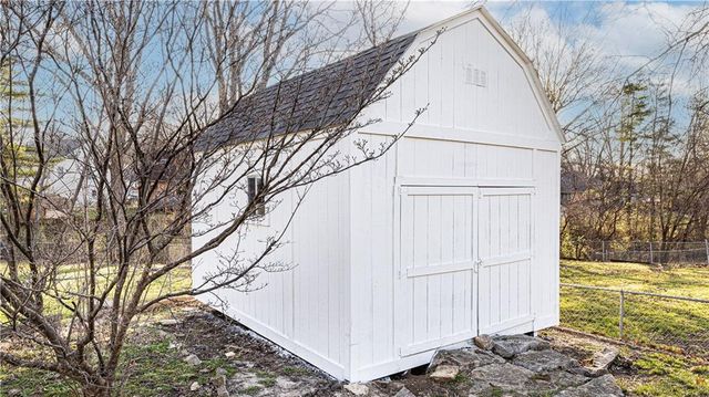 16900 E 49th Terrace S, Independence, MO 64055