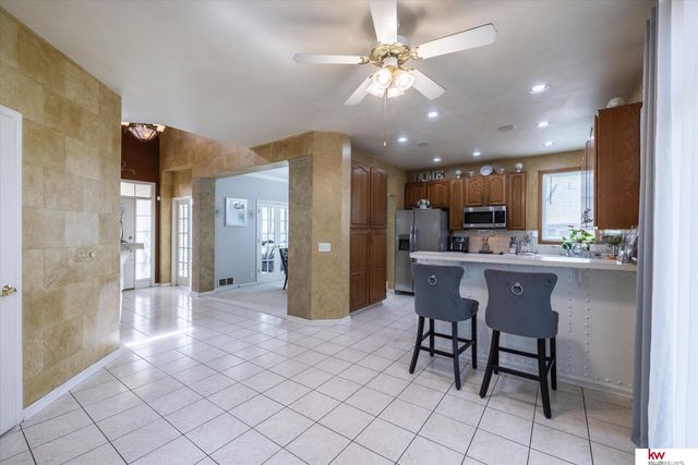 2502 Morrie Drive, Bellevue, NE 68123