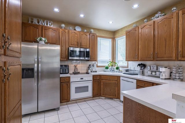 2502 Morrie Drive, Bellevue, NE 68123