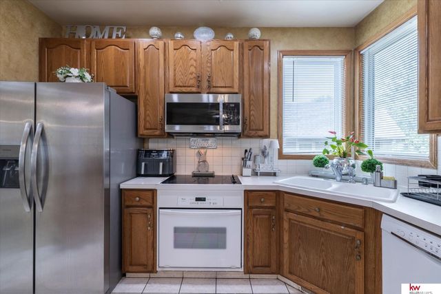 2502 Morrie Drive, Bellevue, NE 68123