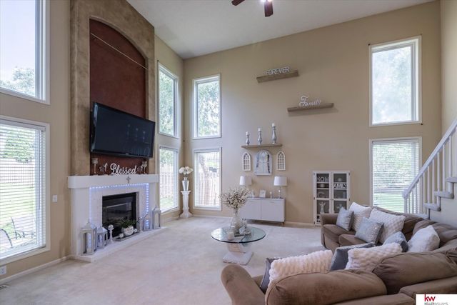 2502 Morrie Drive, Bellevue, NE 68123