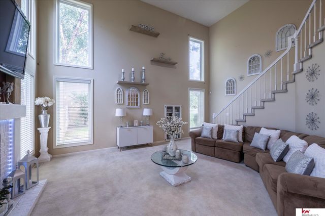 2502 Morrie Drive, Bellevue, NE 68123