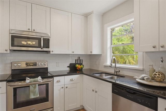 1757 MAGNOLIA DRIVE, Clearwater, FL 33756