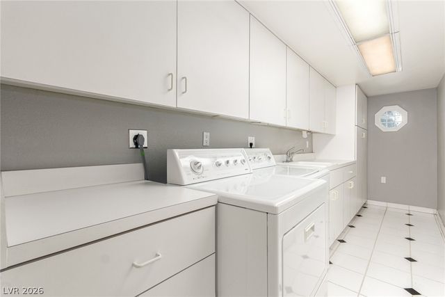 754 VEGAS VALLEY Drive, Las Vegas, NV 89109