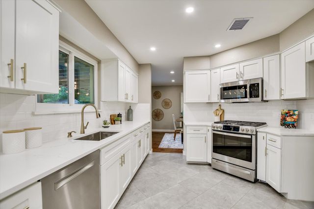 1415 Deer Ledge TRL, Cedar Park, TX 78613