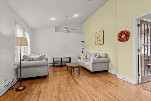 20 Bassett Avenue, Warwick, RI 02889